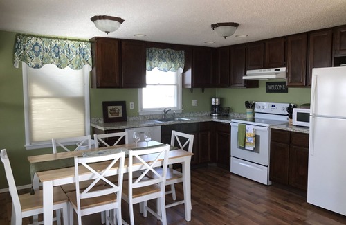 North Beach Haven Apartment | Bay Front Home with Amazing Sunset Views, Short block to Beach, centralA/C,kayak