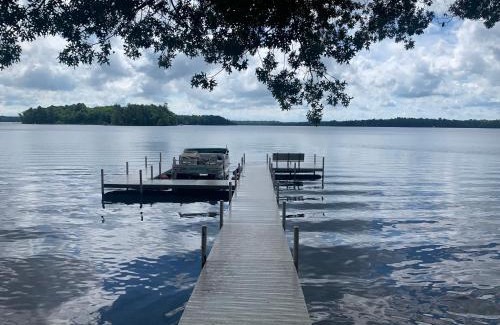 Deerwood House | Bay Lake Lakefront Cabin to Enjoy