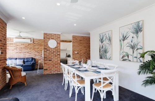 Nelson Bay Apartment | Bay Parklands, 68 2 Gowrie Ave - Fully ducted aircon, wifi, pool, tennis court, communal spa