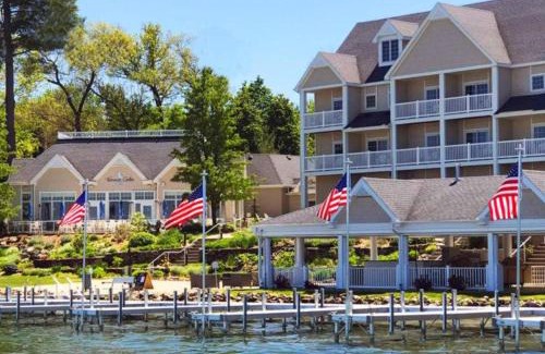 Shelbyville Resort | Bay Pointe Inn