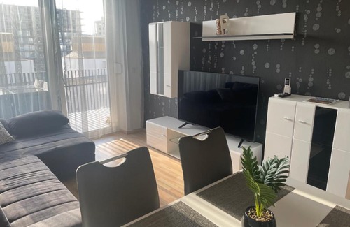 Nadorkert Apartment | Bay Shore Flat