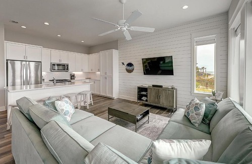 Rockport House | Bay View Escape at The Reserve