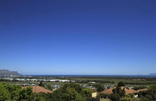 Heldervue House | Bay View Guest House