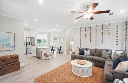Cape San Blas House | Bay View, Pet Friendly, Steps to the Beach, Pool, PickleBall Courts, & Kids Nook