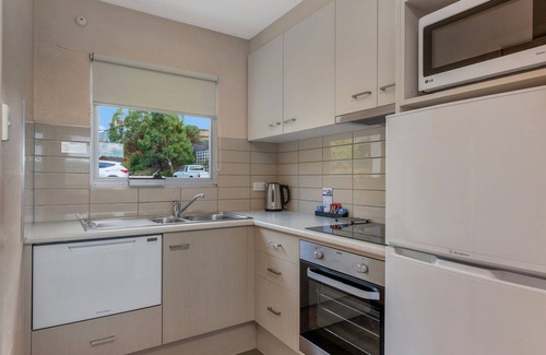 West Hobart Apartment | Bay View Villas