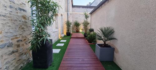 Bayeux Villa | Bayeuzen Le Jardin - Nuit Romantique et Spa Privatif Bayeux