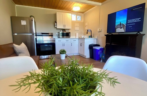 Bluewater Apartment | Bayfield Getaway 1 Pool HotTub Near Grand Bend & Lake Huron Pet Friendly