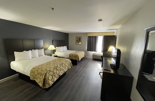 Branford Hotel | Baymont by Wyndham Branford/New Haven
