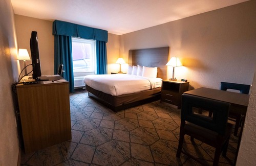 Effingham Hotel | Baymont by Wyndham Effingham
