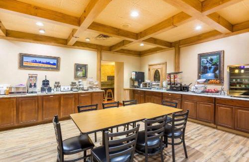Fort Morgan Hotel | Baymont by Wyndham Fort Morgan