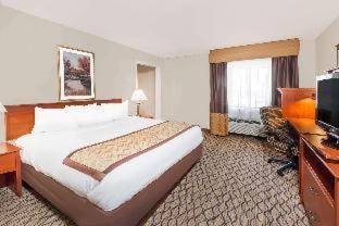 Grand Rapids Hotel | Baymont by Wyndham Grand Rapids Airport