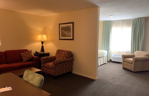 Jefferson City Hotel | Baymont by Wyndham Jefferson City