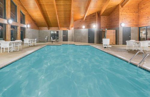 Kasson Hotel | Baymont by Wyndham Kasson Rochester Area