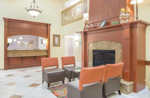 Litchfield Hotel | Baymont by Wyndham Litchfield