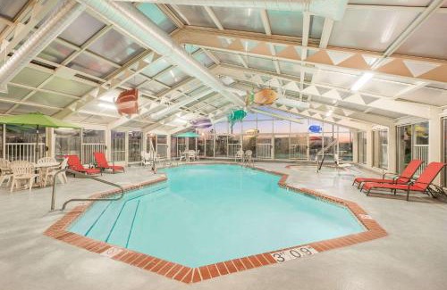 Litchfield Hotel | Baymont by Wyndham Litchfield