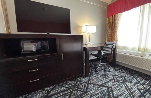 Litchfield Hotel | Baymont by Wyndham Litchfield