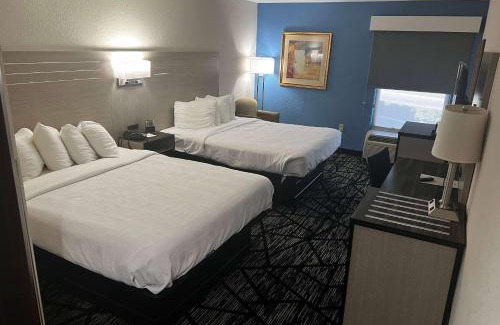 Monroe Hotel | Baymont By Wyndham Monroe Ohio