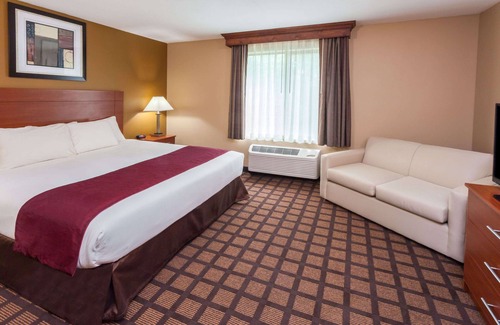 New Buffalo Hotel | Baymont by Wyndham New Buffalo