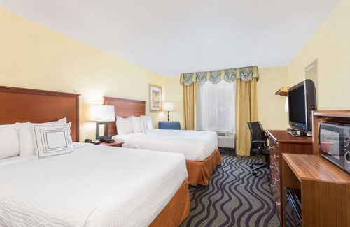 Savannah Hotel | Baymont by Wyndham Savannah Midtown