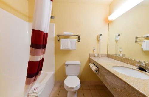 Lincoln Hotel | Baymont Inn & Suites by Wyndham Lincoln NE