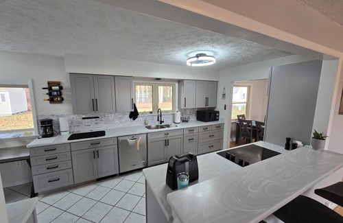 Traverse City House | Bayside Breeze - Stunning 3 BDR with West Bay Views