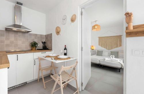 Los Cocoteros Apartment | Bayside Cocoteros Hideaway Serenity Cove