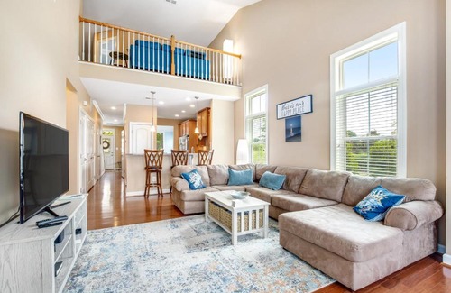 The Commons House | Bayside Resort - 11284 Signature Boulavard