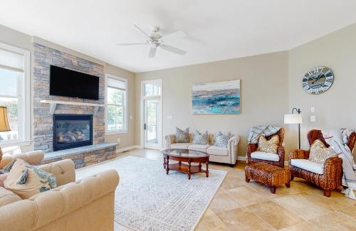 The Commons House | Bayside Resort - 38958 Aster Way