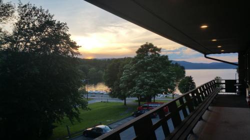 Lake George Hotel | Bayside Resort, Lake George NY
