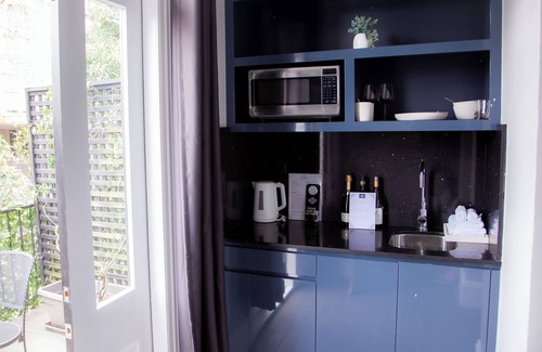 Rushcutters Bay Cabin | Bayswater Boutique Lodge - Potts Point