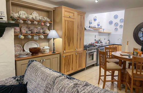 Dunmore East Ski Chalet | Bayview Holiday Home No 39