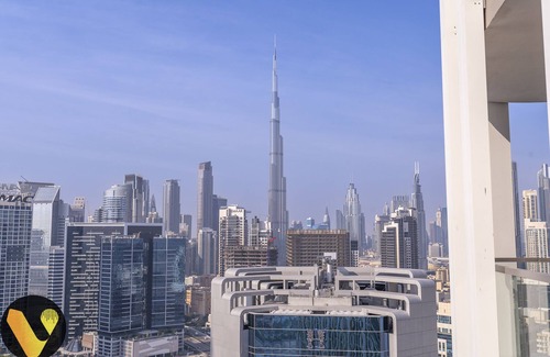 Business Bay Apartment | Bayz Burj Khalifa Views near Dubai Mall