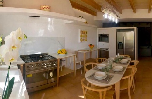 Arta House | BB Barbara Beroi