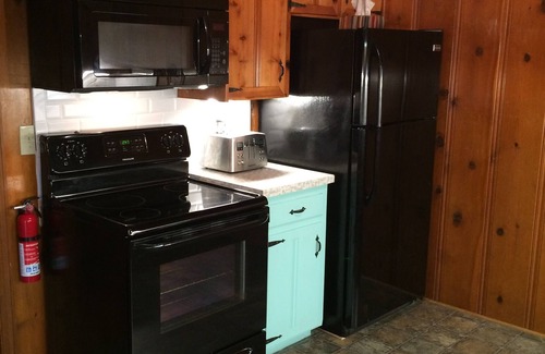 Madison House | Be part of Country Music History stay at Hank Snow's Rainbow Ranch in Nashville!