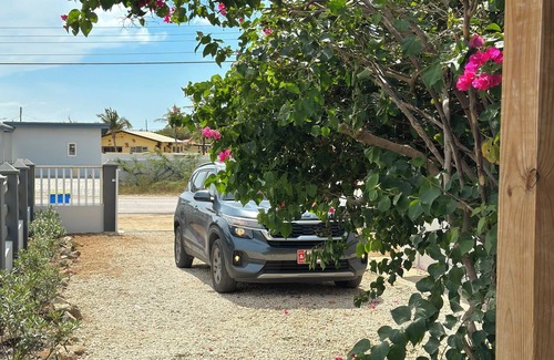 Sabana Liber House | Beach 7 min away! 2 BR, 1 BA, free parking, kitchen, workspace, hot water shower