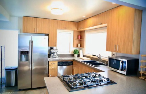 Alamitos Beach House | Beach bungalow