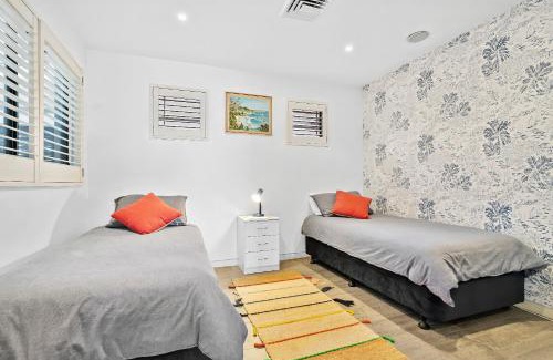 Sunrise Beach Apartment | Beach Chalet 7 - Coastal Bliss at Sunrise Beach