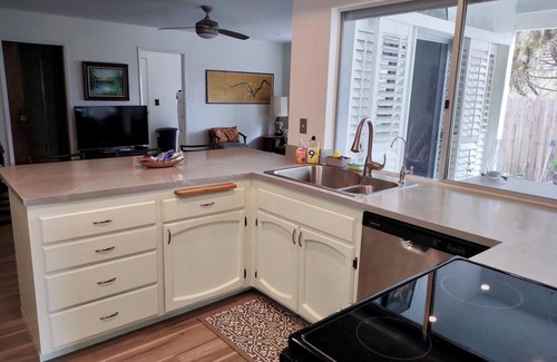 Fire Mountain House | Beach Close and Convenient To Everythingn2 miles to the beach