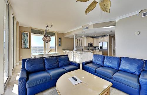 Pensacola Beach Apartment | Beach Club #1606C