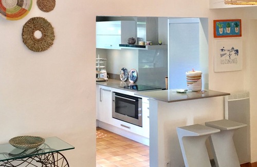 Les Estagnots House | Beach Estagnots, heated pool, intimate garden, villa coup de coeur.
