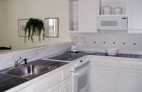 Misquamicut Condo | Beach Front 2 Bedroom 1 Bath Condo with complete kitchen and outdoor barbeque