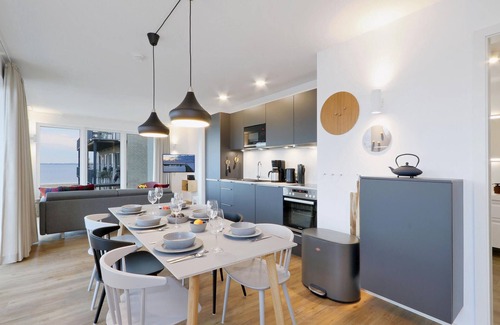 Lembruch Apartment | Beach front apartment