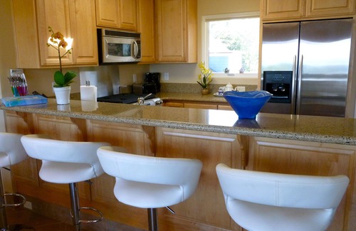Pacific Grove Condo | Beach front spacious condo/walk everywhere. downtown, beaches, parks, sights