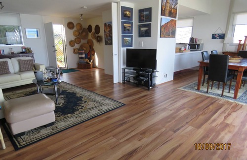 Halls Head Apartment | Beach Front The Wedge - Adults Only