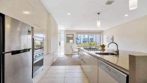 Magenta Shores House | Beach, Golf, Day Spa & Poolside Luxury