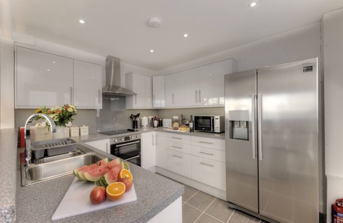 Kentallen Cottage | Beach House 3 with Hot Tub - sleeps 9 guests in 4 bedrooms