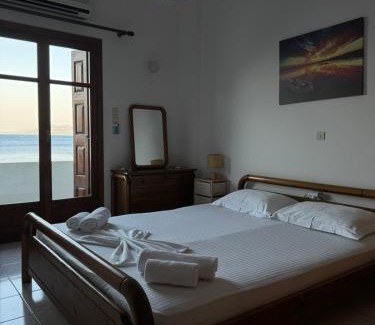 Avlakia Apartment | Beach House Antonis