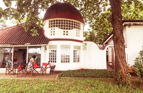 Mbezi Beach House | Beach House - Complimentary Breakfast & fast Wifi