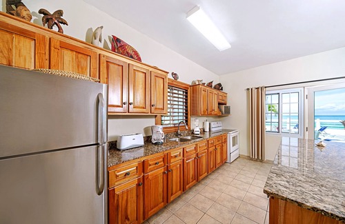 Negril Condo | Beach House Condos: Beachfront Ocean House - 7mile Beach Jamaica