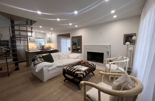 Bayville Cottage | Beach house cottage steps to private beach in the heart of Bayville